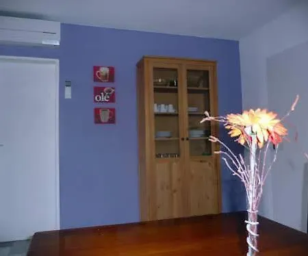 شقة فييو - باربرا - راست *